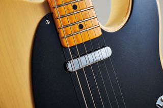 Classed as a Custom Shop designed ’50-’51 Blackguard set, the neck pickup uses Alnico 5 rod magnets and 43 gauge wire wound to a measured DCR of 7.8kohms.