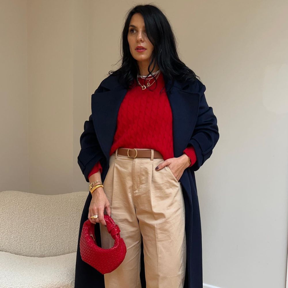 The Red Flat Shoe Trend Will Elevate Your Spring Jeans Outfits