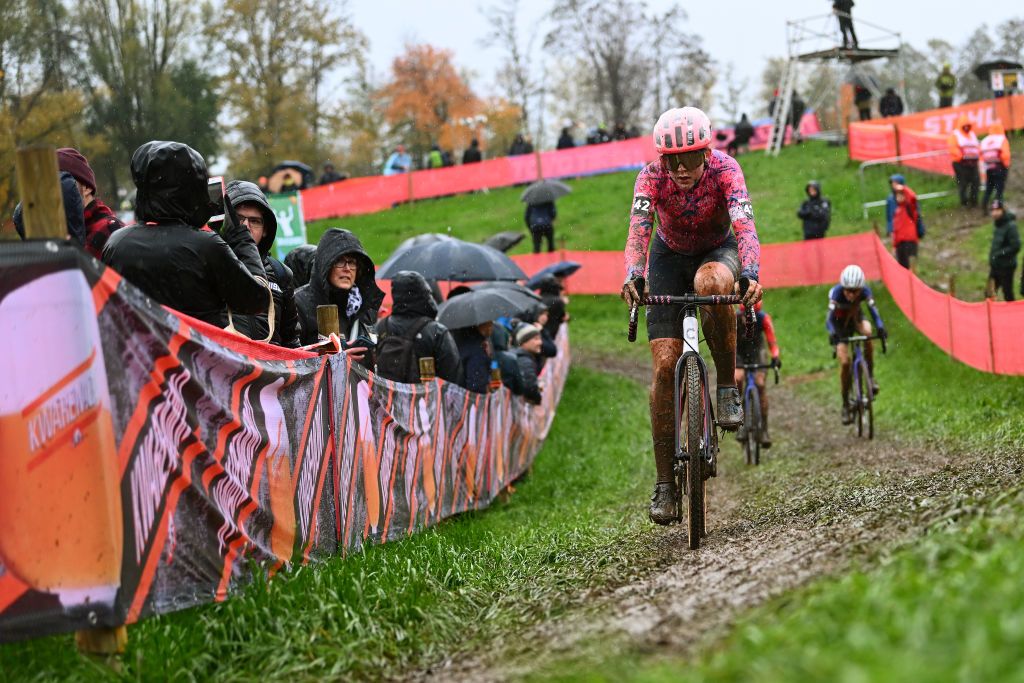 OVERIJSE BELGIUM NOVEMBER 20 Zoe Backstedt of United Kingdom and Team EF Education Tibco Svb competes during the 62nd UCI Cyclocross World Cup Druivencross Overijse 2022 Womens Elite CXWorldCup Overijse Cyclocross on November 20 2022 in Overijse Belgium Photo by Luc ClaessenGetty Images