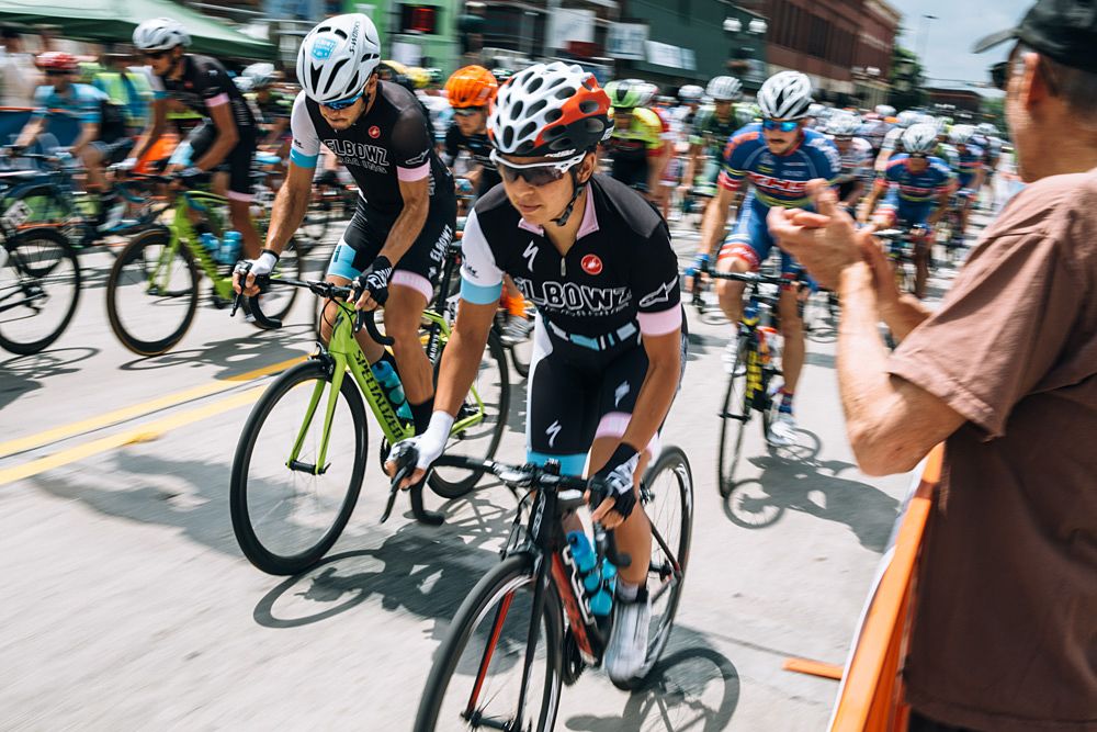 Carmen Small guest rides with Elbowz Racing