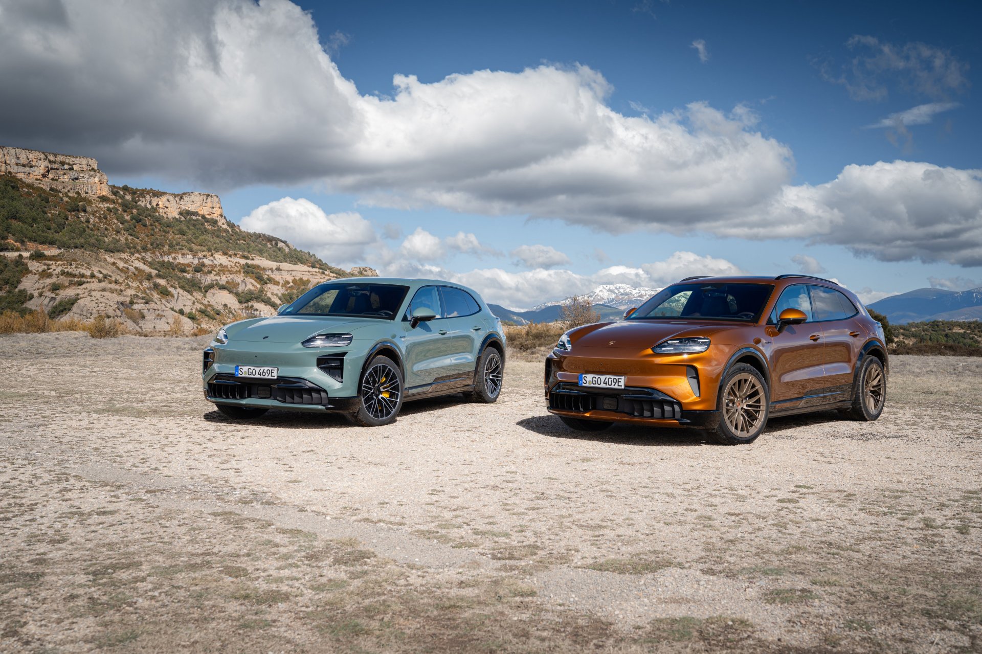 Porsche Cayenne Turbo Electric and Cayenne Electric