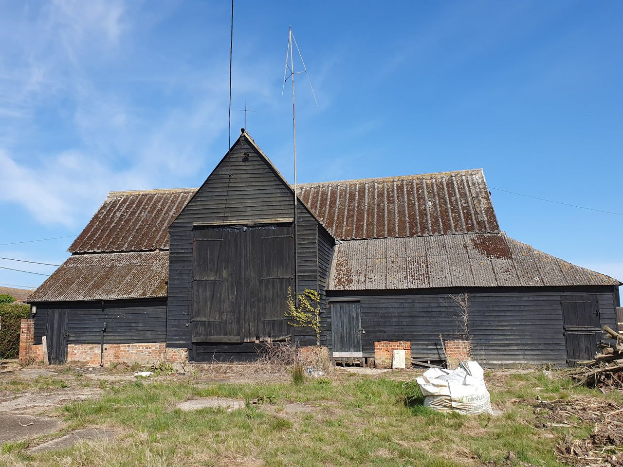 An old black barn