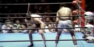 Antonio Inoki and Muhammad Ali fighting in Tokyo