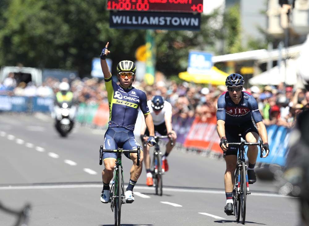 Caleb Ewan (Scott-Orica) celebrates his win