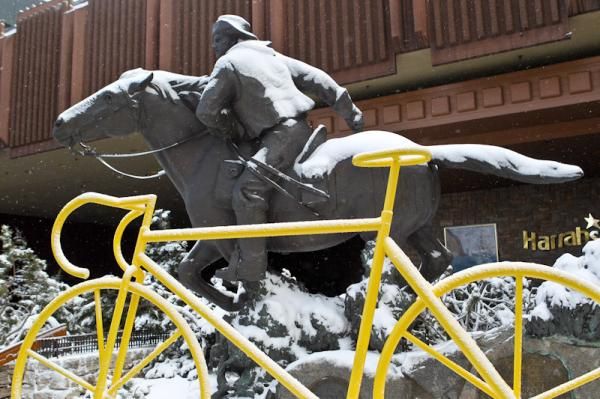 The little bit of snow accumulation at today's start didn't look too bad