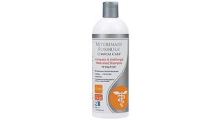 Veterinary Formula Clinical Care Antiseptic and Antifungal Medicated Dog Shampoo