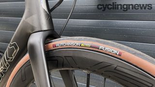Hutchinson Fusion5 Performance road tyres