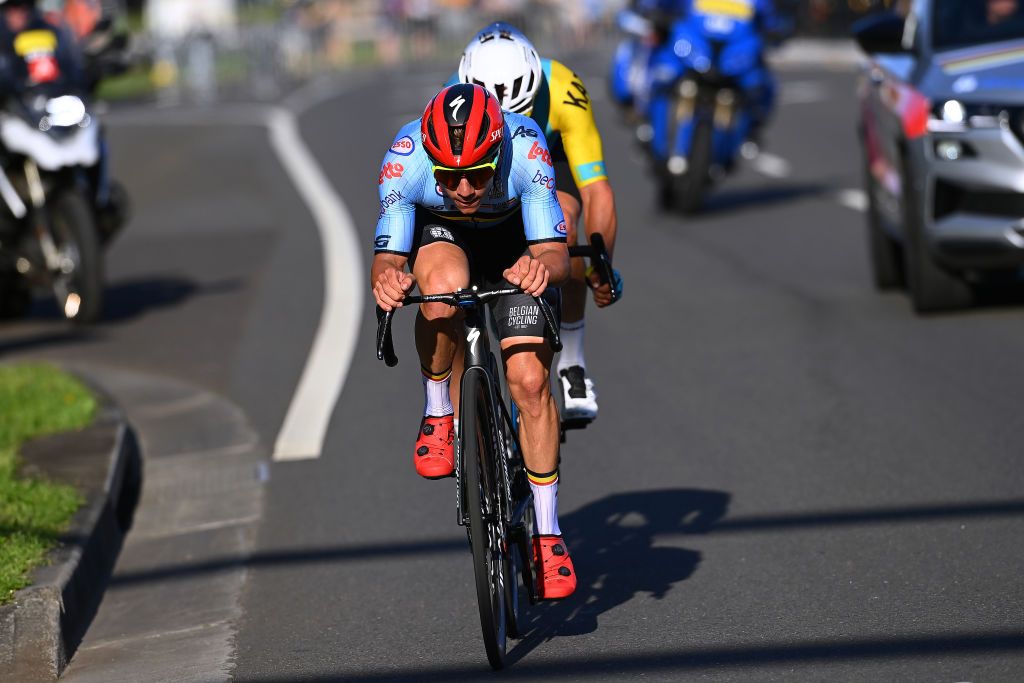 WOLLONGONG AUSTRALIA SEPTEMBER 25 Remco Evenepoel of Belgium and Alexey Lutsenko of Kazakhstan attack during the 95th UCI Road World Championships 2022 Men Elite Road Race a 2669km race from Helensburgh to Wollongong Wollongong2022 on September 25 2022 in Wollongong Australia Photo by Tim de WaeleGetty Images