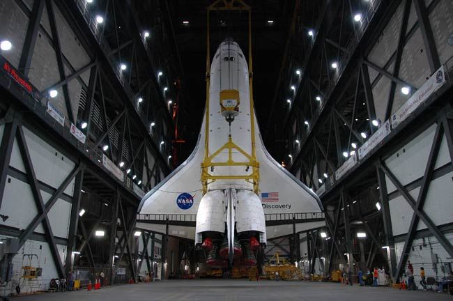 Space Shuttle Discovery Moves Closer to Launch