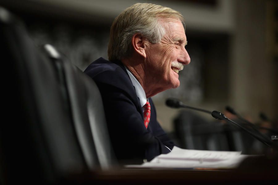 Maine Sen. Angus King switches gubernatorial endorsement to Democrat Mike Michaud