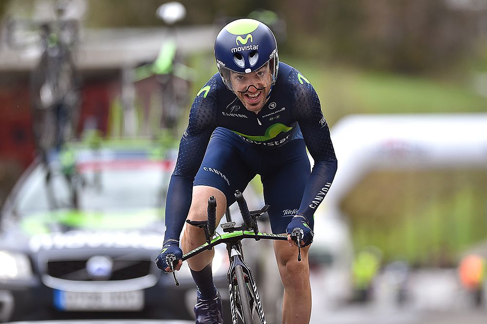 Jon Izagirre on his way to winning the Romandie prologue