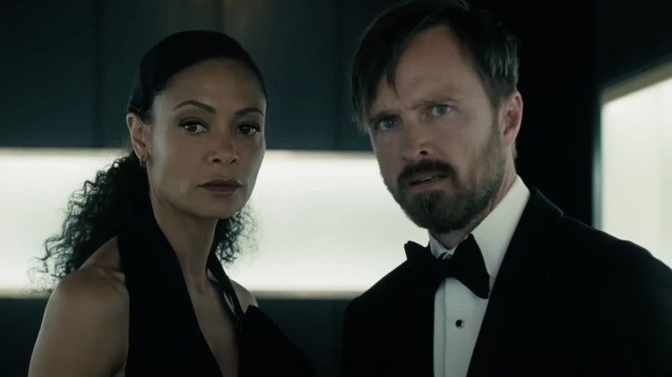 Thandiwe Newton and Aaron Paul in Westworld