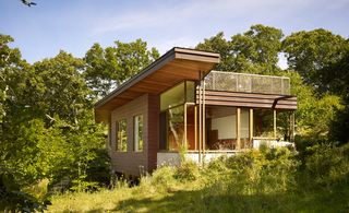 Chilmark guest house exterior