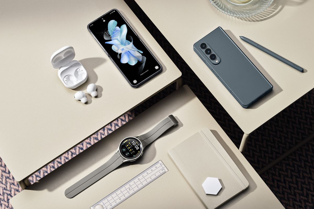 Photos of the latest Samsung foldables