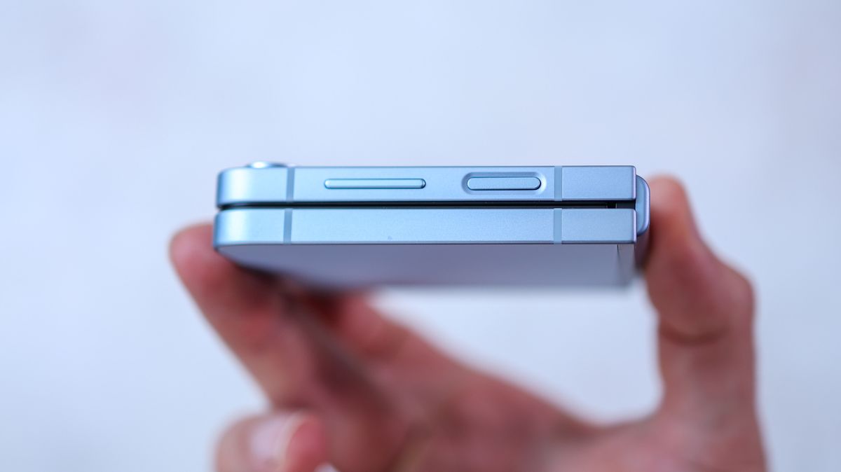 A photo of the Samsung Galaxy Z Flip 6