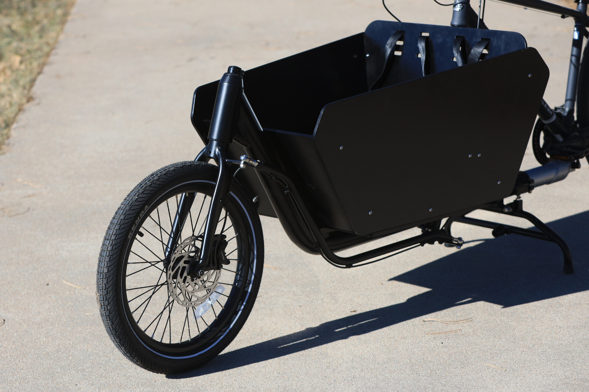 Argo Fy flat pack cargo system