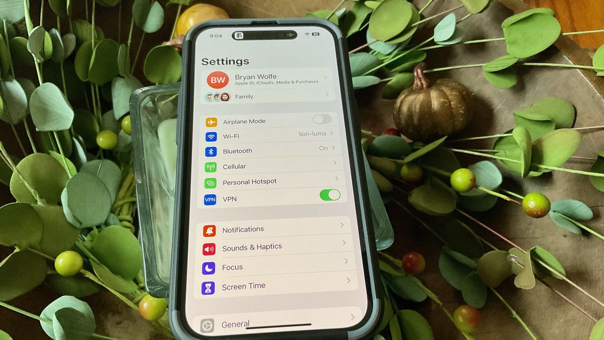 How to switch Apple IDs on your iPhone or iPad