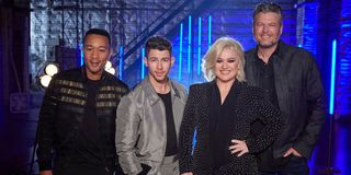 Kelly Clarkson and Nick Jonas in The Voice