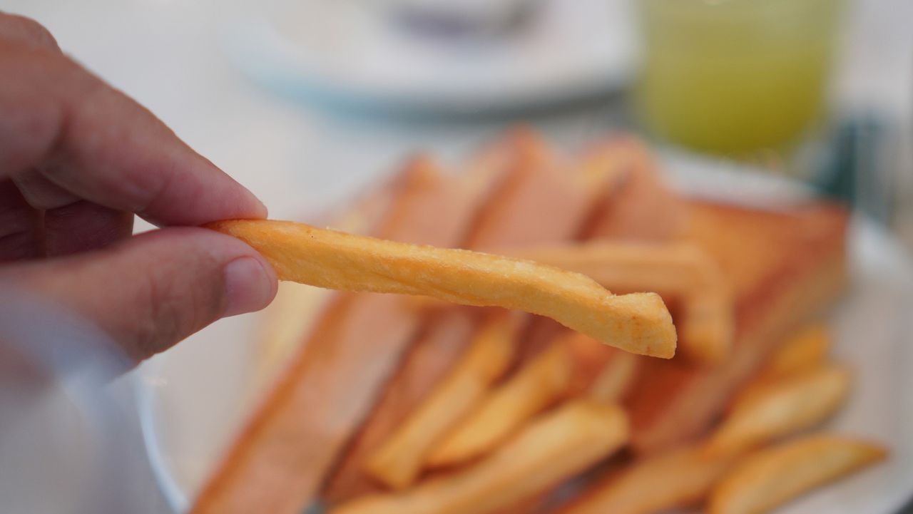 Nastolatek oślepł przez dietę opartą wyłącznie na śmieciowym jedzeniu