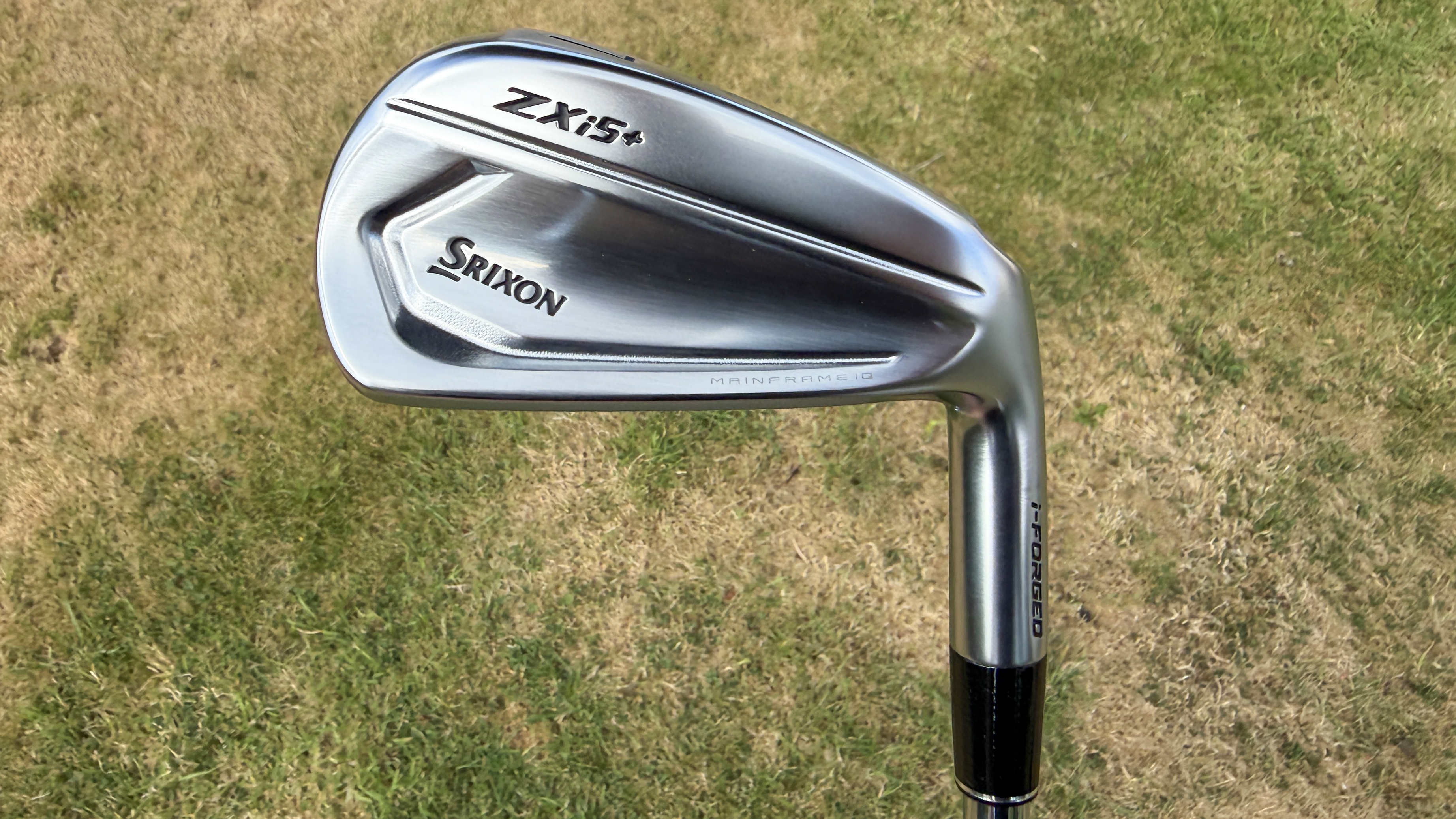Photo of the Srixon ZXi5+ Iron