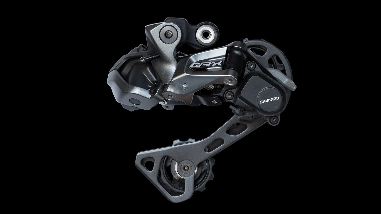 Shimano GRX Di2 short cage rear derailleur