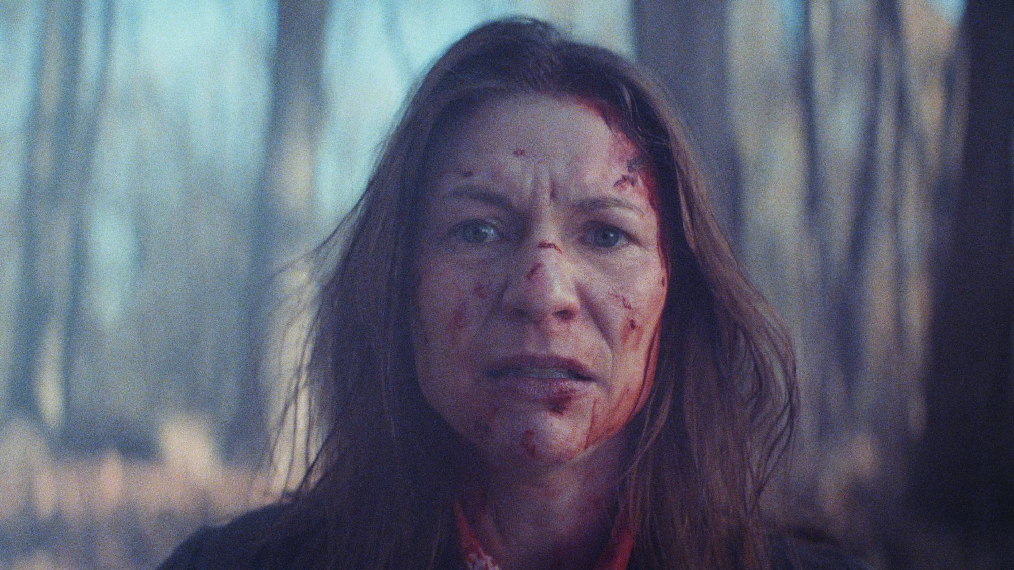 Claire Danes as Aggie Wiggs in "The Beast in Me" on Netflix