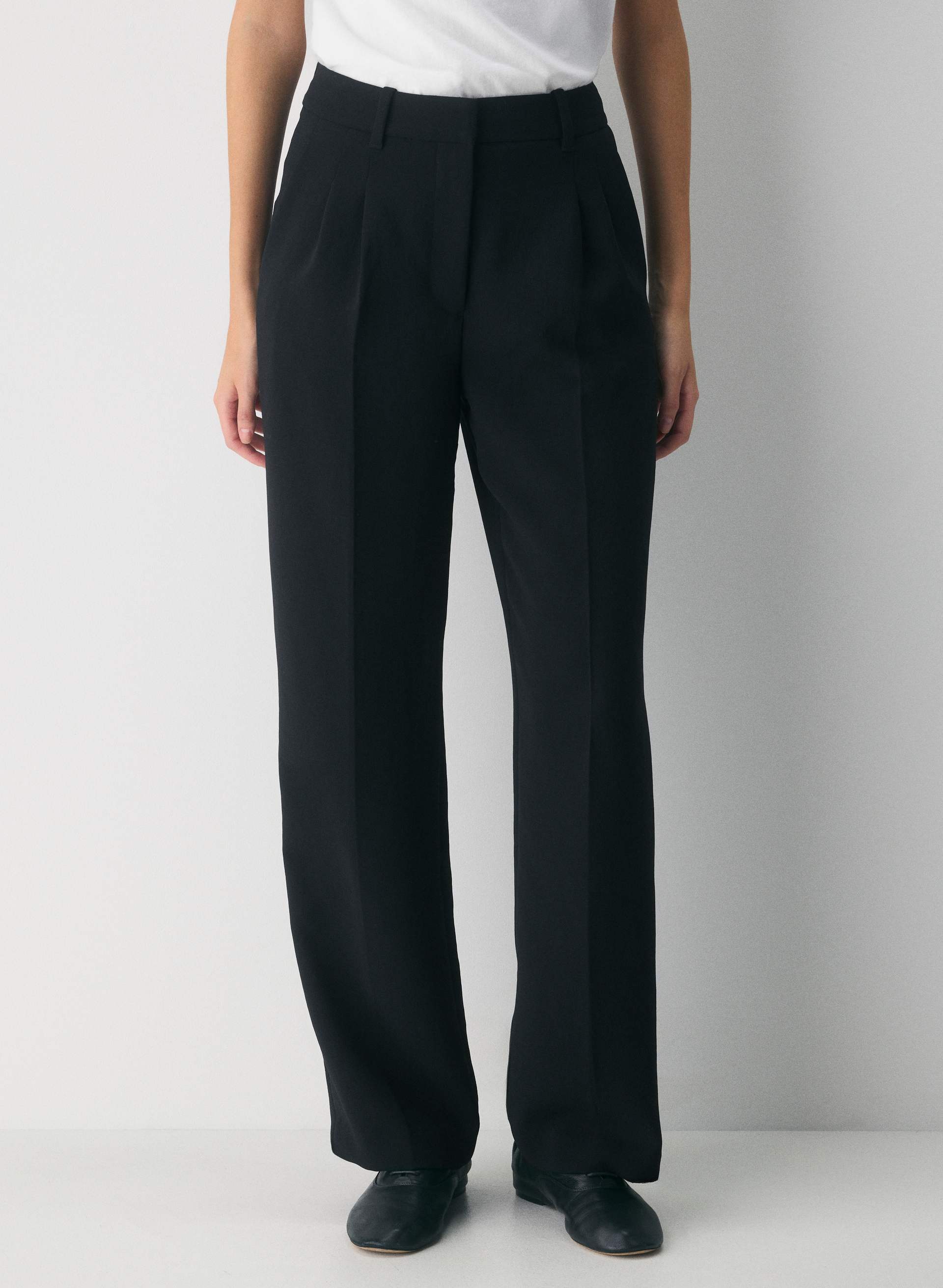 The Effortless Pant&amp;trade;