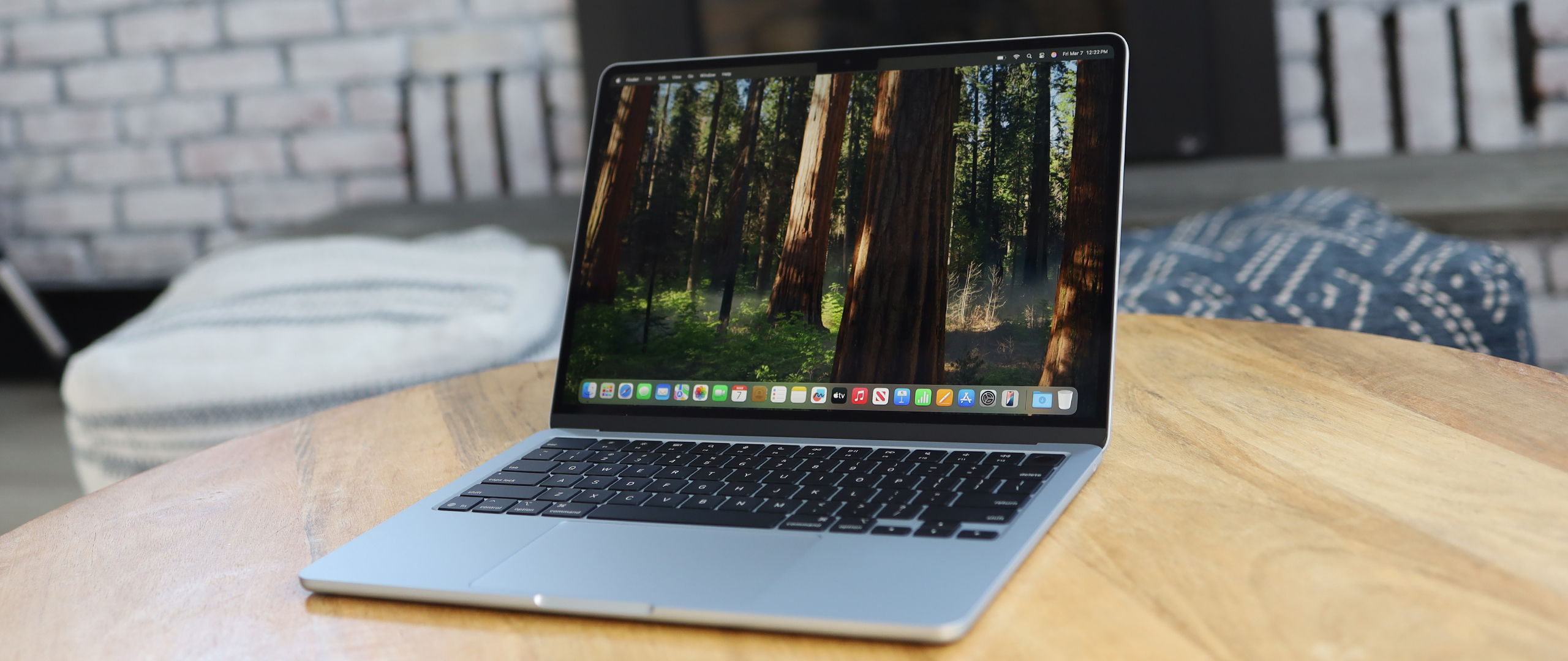 Apple MacBook Air 13-inch (M4) REVIEW