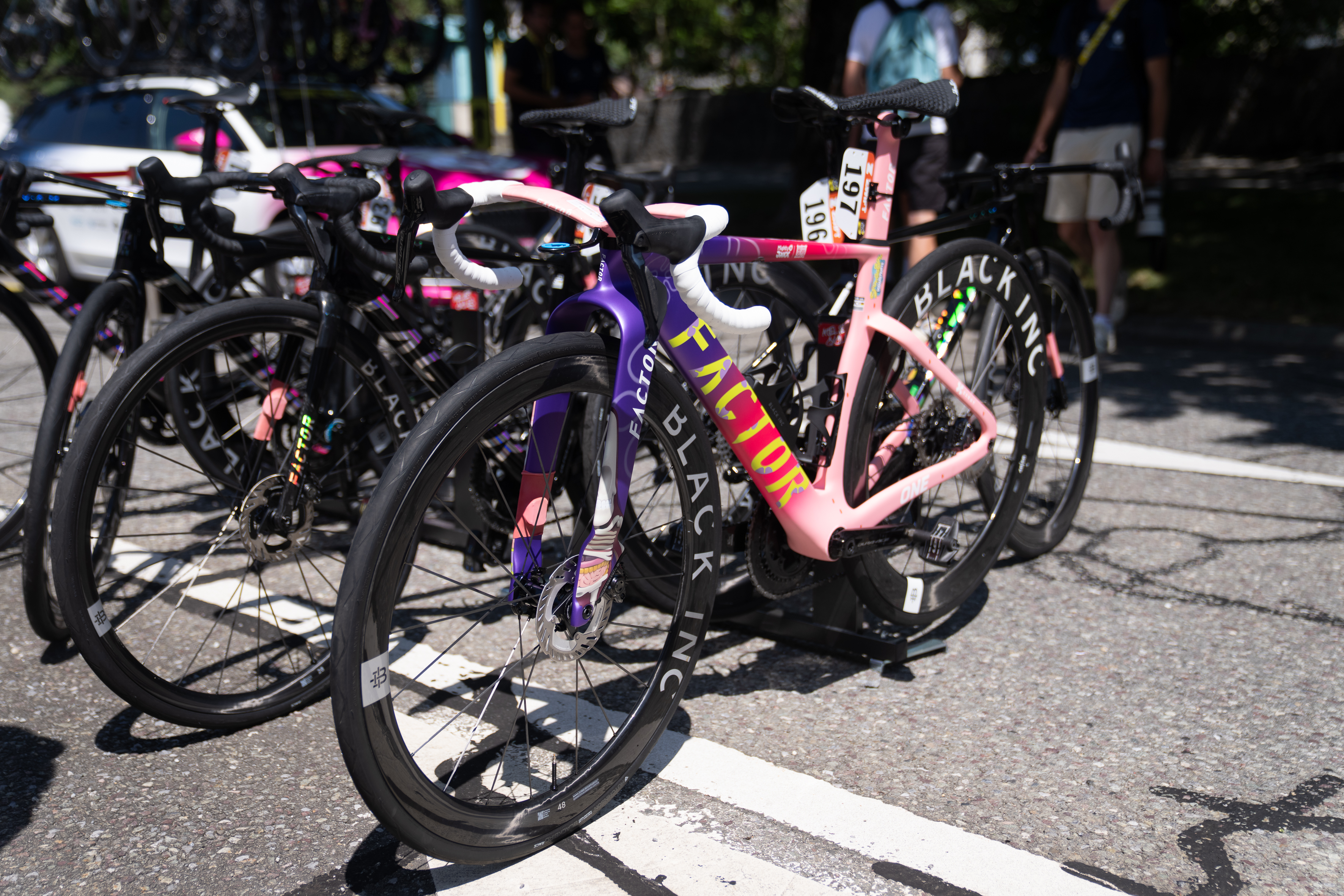Spongebob-painted Factor One bikes raced by Human Powered Health and Ma Petite Entreprise at the Tour de France Femmes