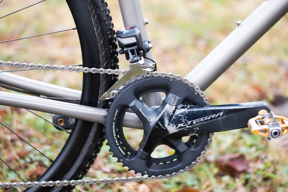 Gage Hecht's bike was outfitted with a 46/35 double front chainring. Unknown whether the 46 saw his chain again after the holeshot.