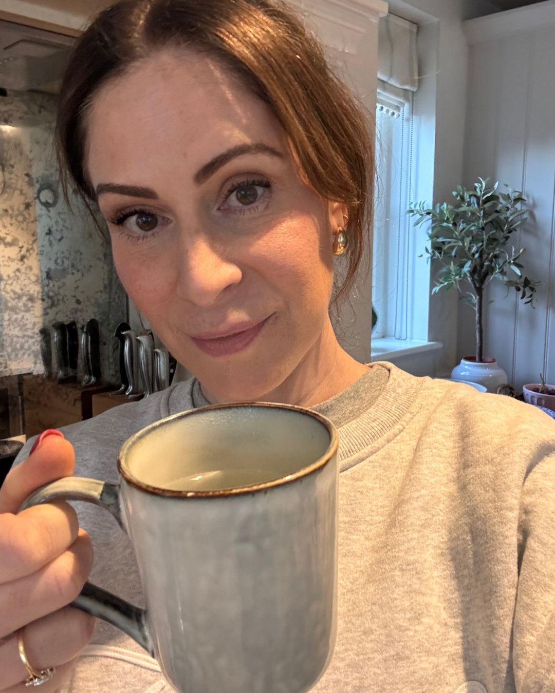 Chinese baddie trend: Health writer Anna trying hot water first thing every morning