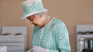 queen elizabeth ii and duke of edinburgh visit australia day 9