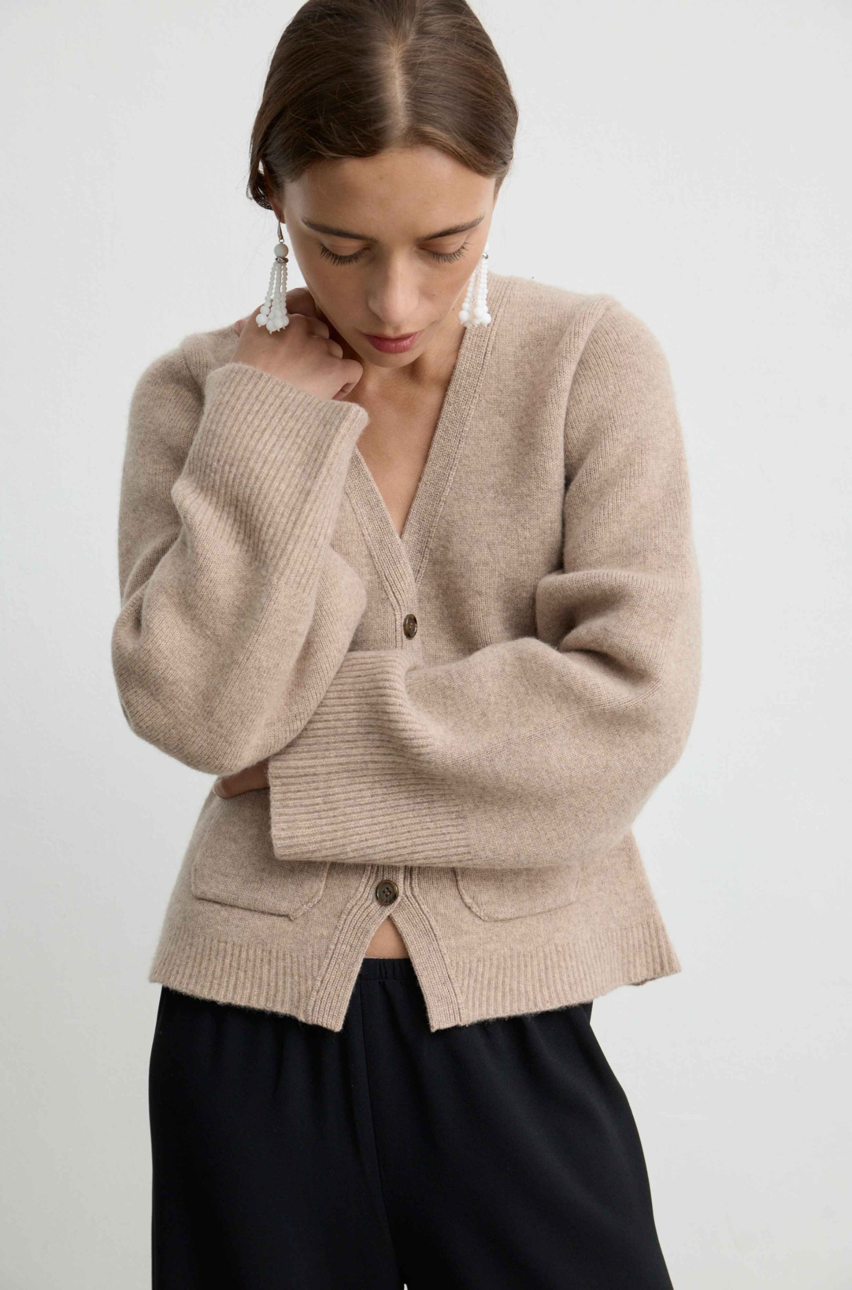 V Neck Cardigan - S / Oatmeal