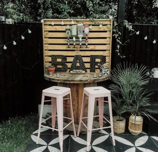 Garden bar idea