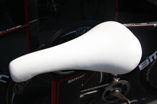 Phil Gilbert (BMC) was using this plain white saddle. The Selle Italia shell looks modified and re-covered &ndash; probably an old Flite