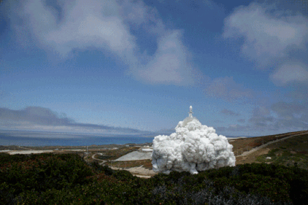 Watch as a camera set up by NASA photographer Bill Ingalls melts in a grass fire after a SpaceX Falcon 9 rocket launch from Vandenberg Air Force Base in California on May 22, 2018.