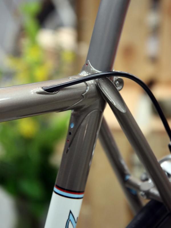 The internal brake cable routing, the scalloped seat stay caps, the accented lug points on this Vanilla road frame - it's all thoroughly thought-out and thoroughly beautiful to look at.