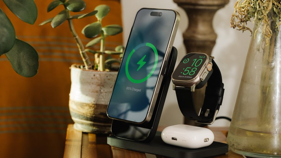 Ugreen 3-in-1 MagSafe Wireless Charger review: Elevate your charging game