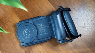 ShiftCam ProGrip review - adds a DSLR-like grip and more to your smartphone  - The Gadgeteer