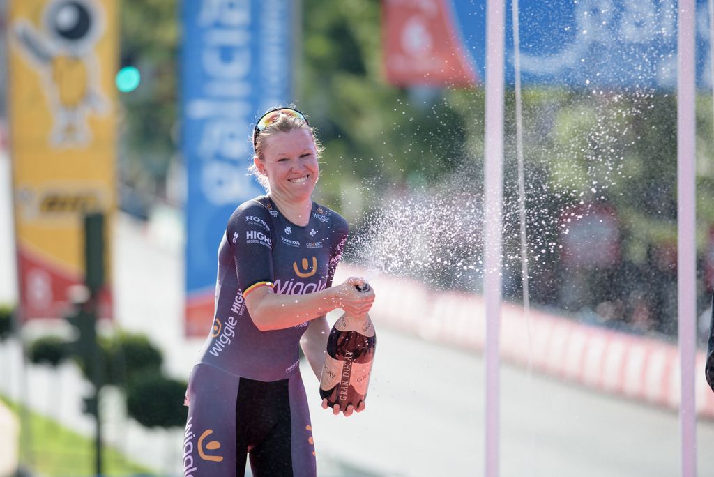 Cava time for Jolien D'Hoore (Wiggle High5)