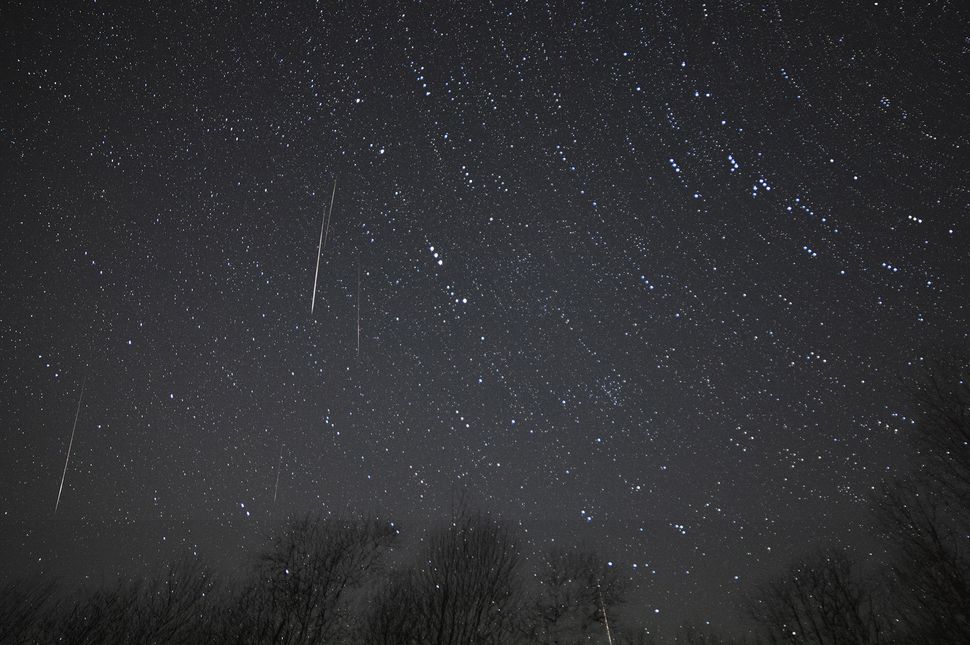 The 2020 Lyrid meteor shower thrills skywatchers. Here are the best photos.