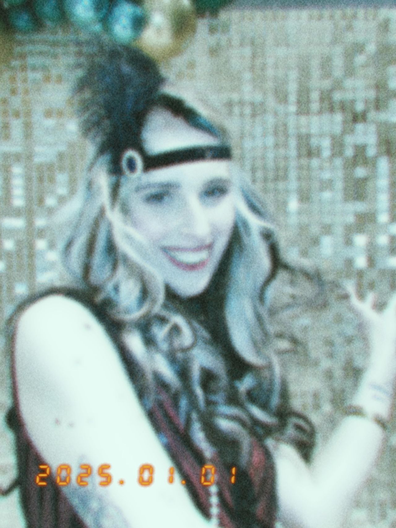 Fujifilm Instax Mini Evo Cinema sample gallery: female model in studio