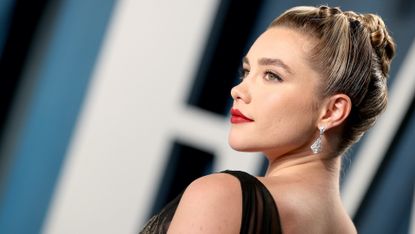 Florence Pugh attends the 2020 Vanity Fair Oscar Party hosted by Radhika Jones at Wallis Annenberg Center for the Performing Arts on February 09, 2020 in Beverly Hills, California. 