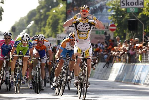 Andre Greipel (Team HTC - Columbia) wins stage 18 into Brescia.