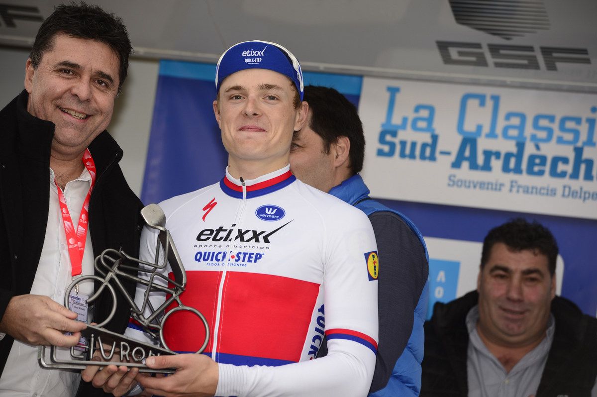 Petr Vakoč (Etixx-QuickStep) with his winners trophy