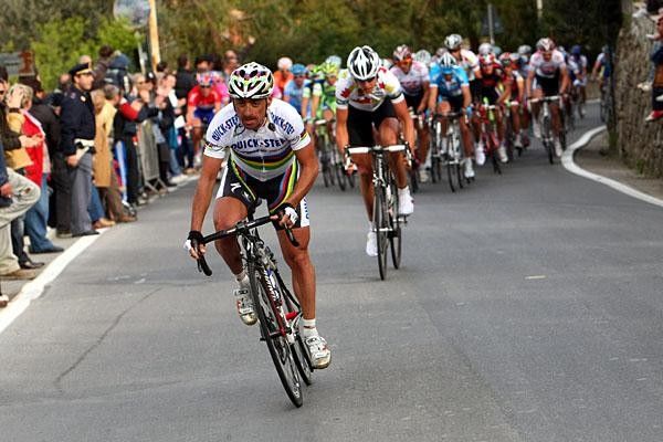 Paolo Bettini attacked on the Cipressa dragging L&ouml;vkvist with him.