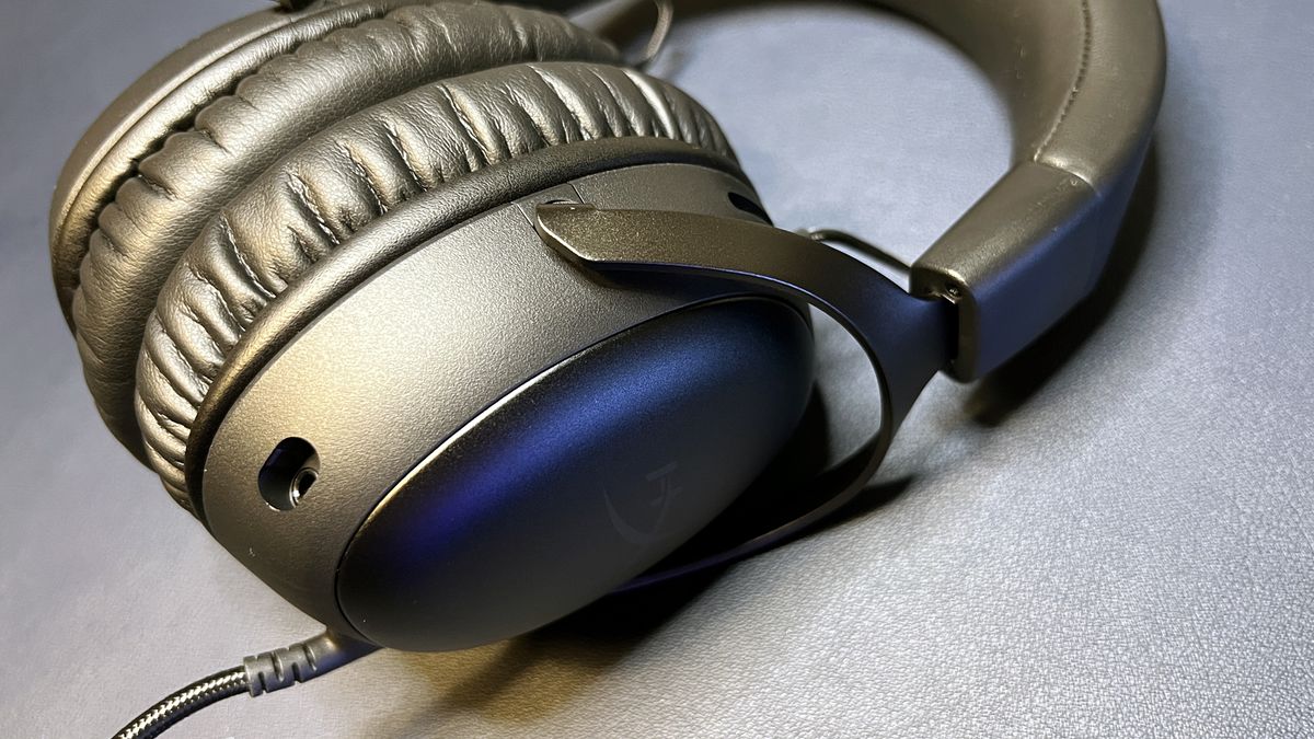 HyperX Cloud III