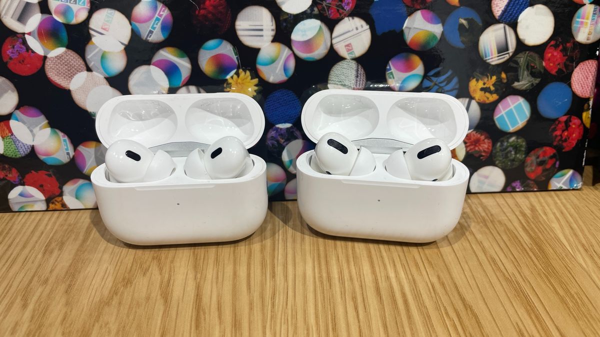 AirPods Pro 2 (2022) Vs AirPods Pro: What Are The Differences? | What ...