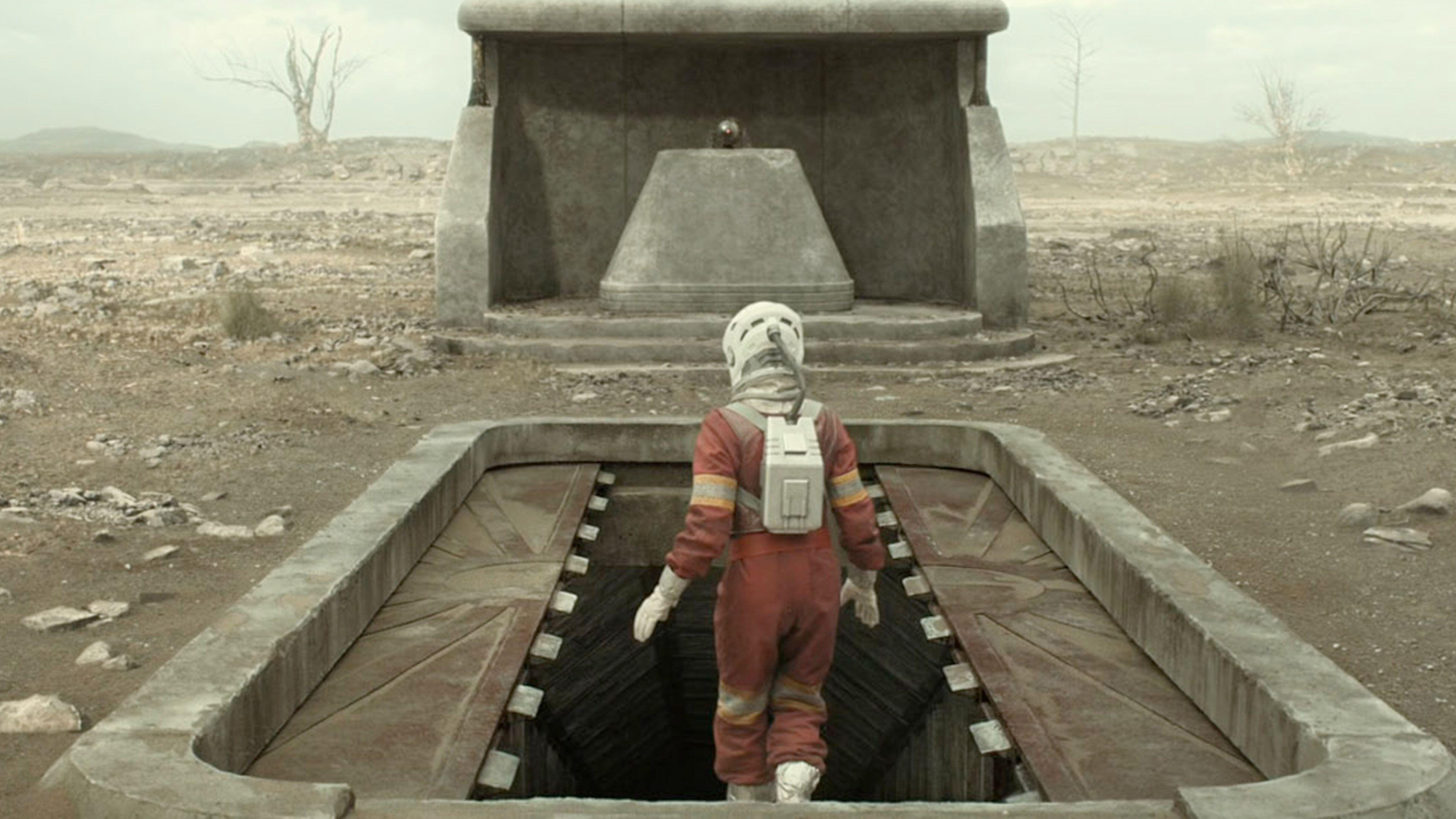 Rebecca Ferguson in a scene from Silo.