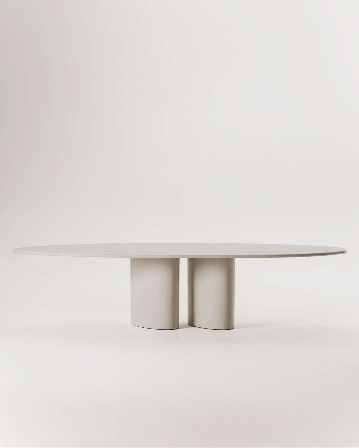 Garra Dining Table